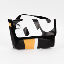 Carica l'immagine nel visualizzatore di Gallery, la Mini Bag