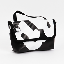 Carica l'immagine nel visualizzatore di Gallery, la Mini Bag