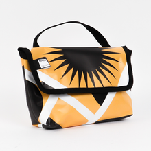 Carica l'immagine nel visualizzatore di Gallery, la Mini Bag